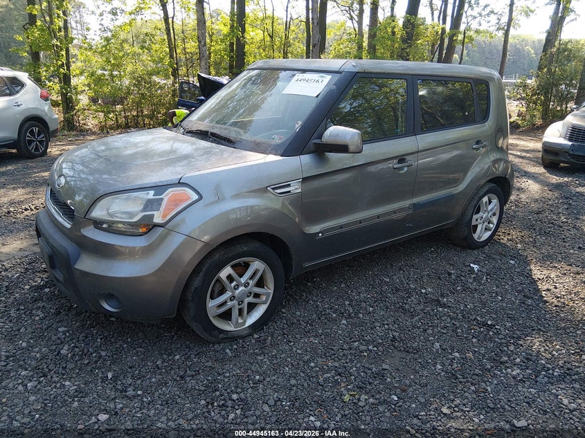 2011 Kia Soul +