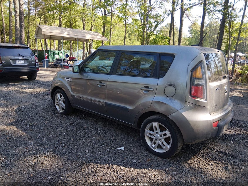 2011 Kia Soul +