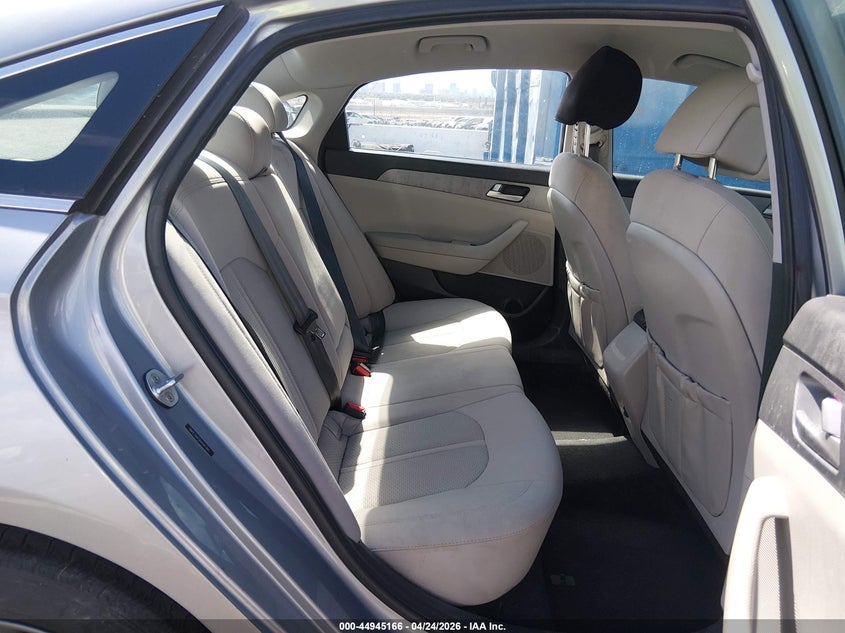 VIN 5NPE24AF0HH541395 2017 HYUNDAI SONATA