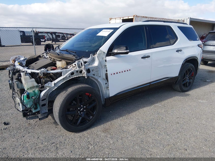 2019 Chevrolet Traverse Premier 1GNERKKW4KJ244232 photo 1
