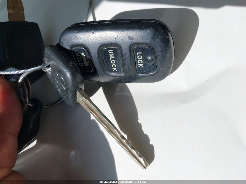 2005 Toyota Camry Le VIN: 4T1BE32K75U033244 Lot: 44945451