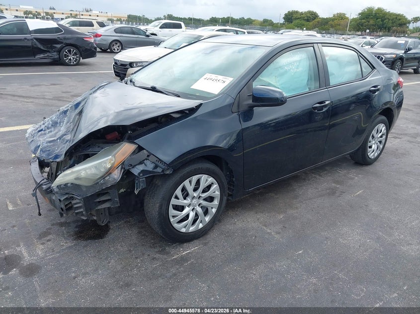 2018 Toyota Corolla Le 5YFBURHE3JP849645 photo 1