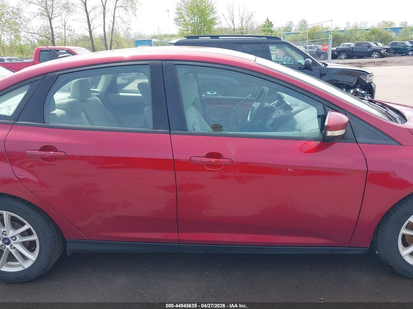 VIN 1FADP3F23HL295019 2017 FORD FOCUS SE
