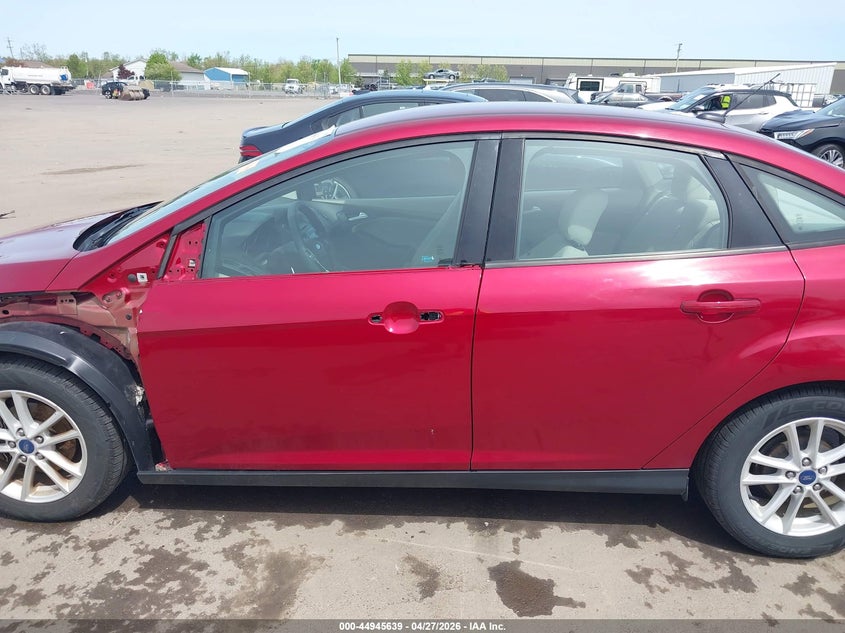 VIN 1FADP3F23HL295019 2017 FORD FOCUS SE