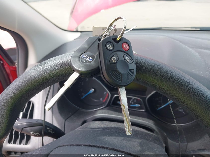 VIN 1FADP3F23HL295019 2017 FORD FOCUS SE