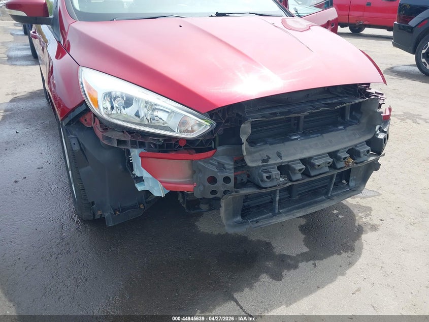 VIN 1FADP3F23HL295019 2017 FORD FOCUS SE