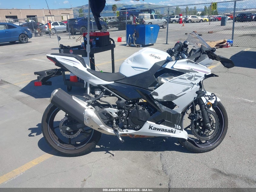 2023 Kawasaki Ex400 VIN: JKAEXKH1XPDAR4639 Lot: 44945795