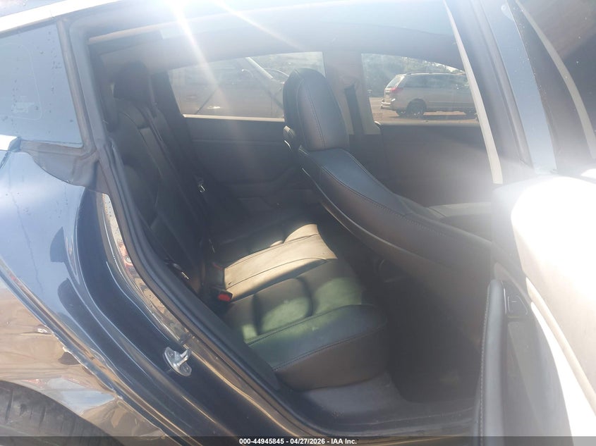 TESLA MODEL 3 2019 VIN 5YJ3E1EB7KF477883