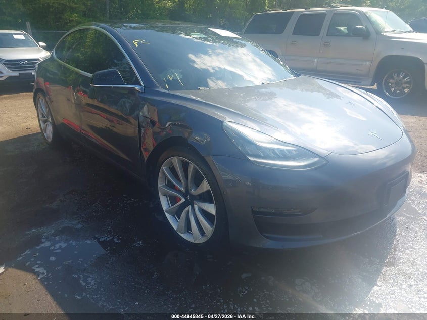 TESLA MODEL 3 - zdjęcie 6