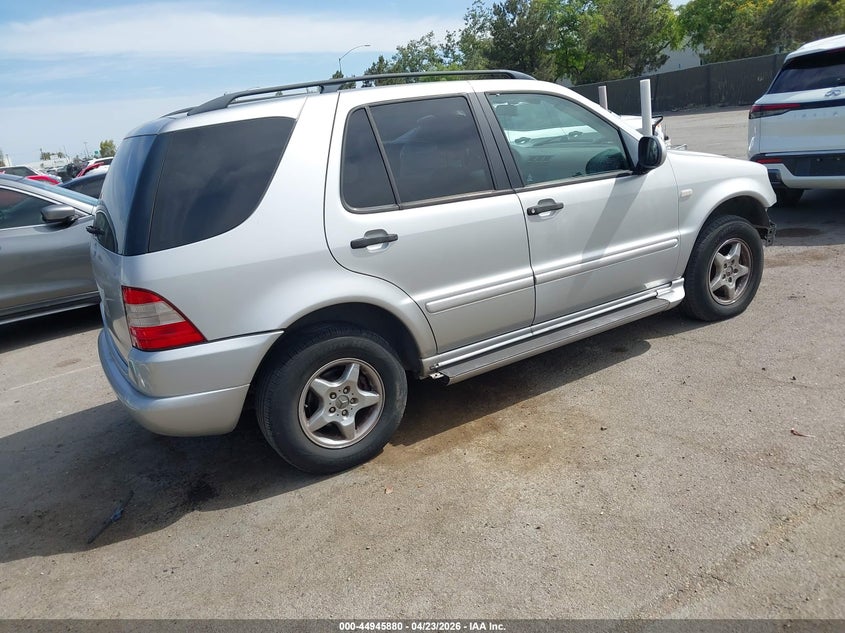 2000 Mercedes-Benz Ml 320