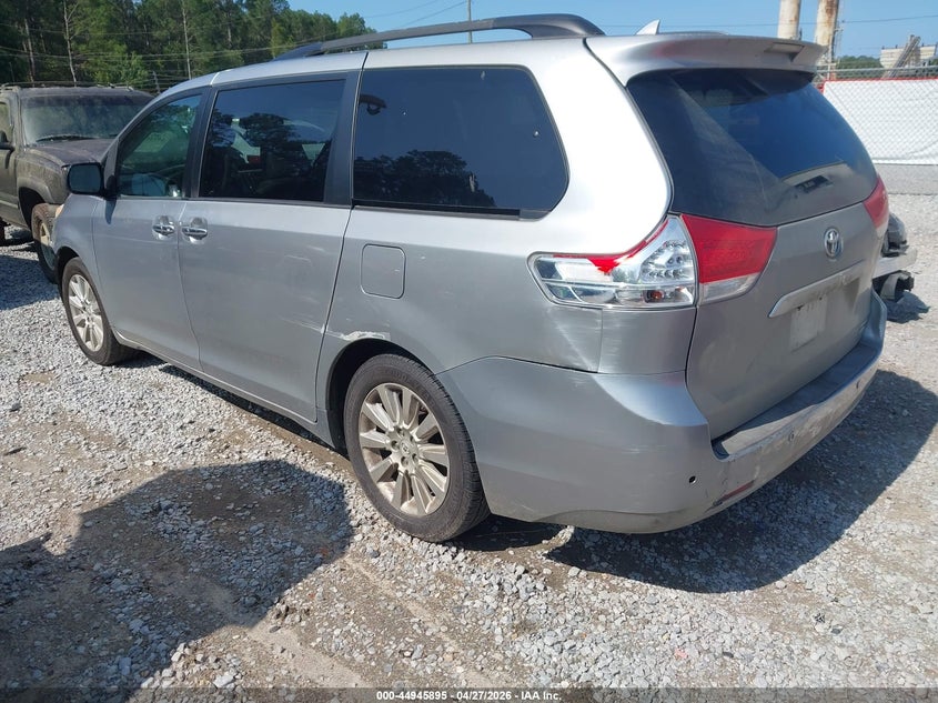 2012 Toyota Sienna Limited 7 Passenger
