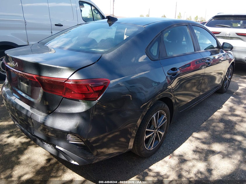 2024 Kia Forte Lxs