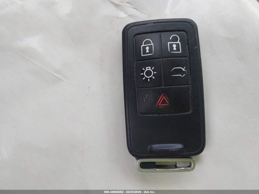 2010 Volvo Xc60 T6/T6 R-Design VIN: YV4992DZ2A2086674 Lot: 44946262