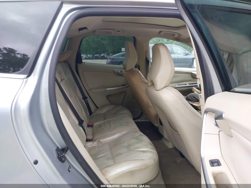 2010 Volvo Xc60 T6/T6 R-Design VIN: YV4992DZ2A2086674 Lot: 44946262