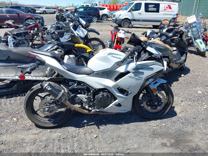 2025 Kawasaki Ex500 VIN: ML5EXGG16SDA70393 Lot: 44946300