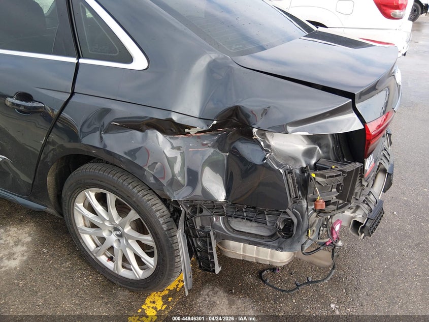 2020 Audi A4 Premium 40 Tfsi Front-Wheel Drive S Tronic VIN: WAUGMAF43LN005359 Lot: 44946301