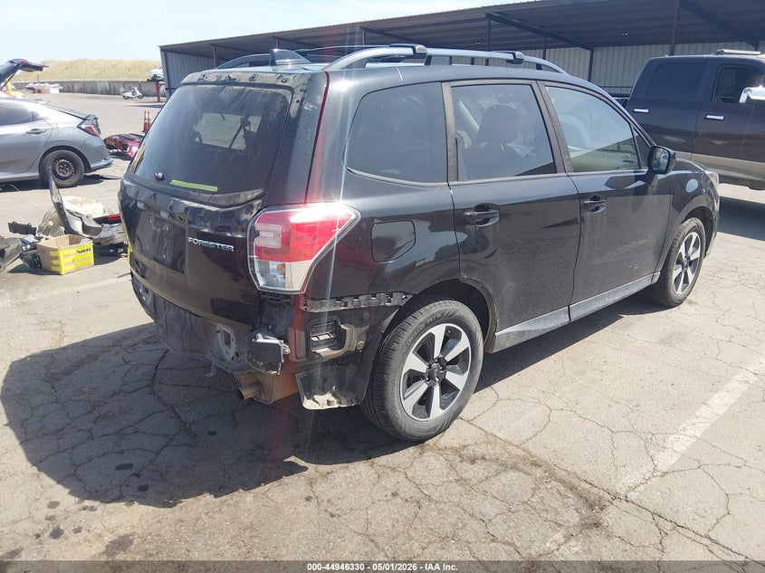 Vin: jf2sjagc4jh556392, lot: 45443726, subaru forester 2.5i premium 20184