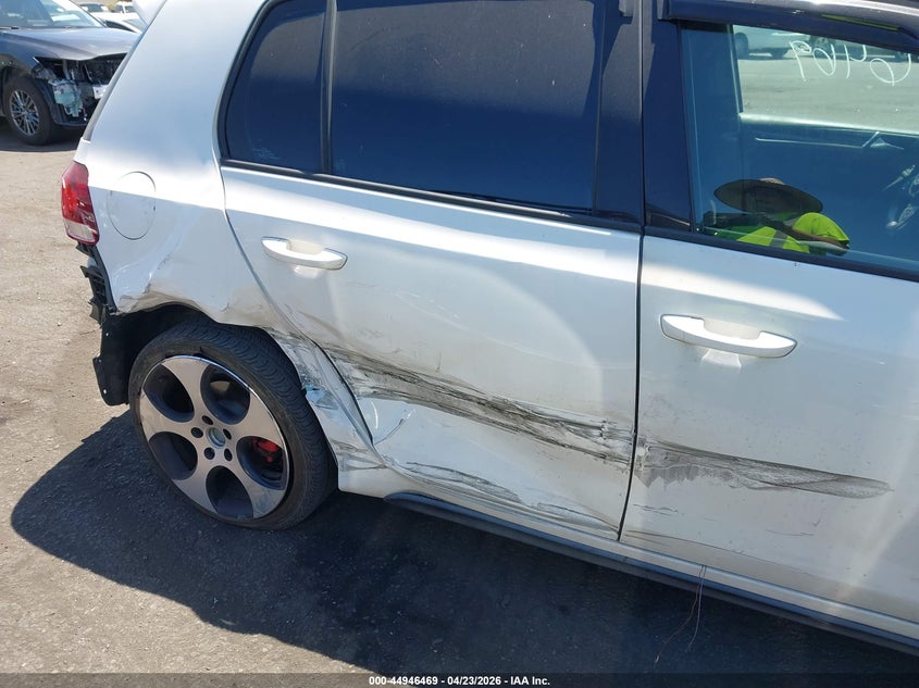 2011 Volkswagen Gti 4-Door VIN: WVWHD7AJ5BW243777 Lot: 44946469