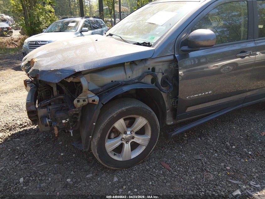 2016 Jeep Compass Latitude VIN: 1C4NJDEB7GD745268 Lot: 44946643