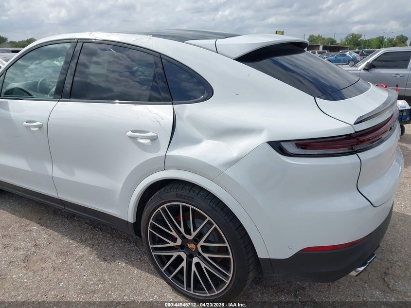 2026 Porsche Cayenne Coupe S VIN: WP1BL2AY0TDA50036 Lot: 44946712