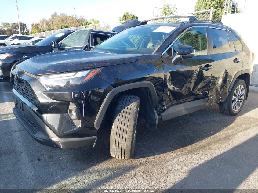 VIN 2T3C1RFVXNC205315 2022 TOYOTA RAV4 XLE PREMIUM