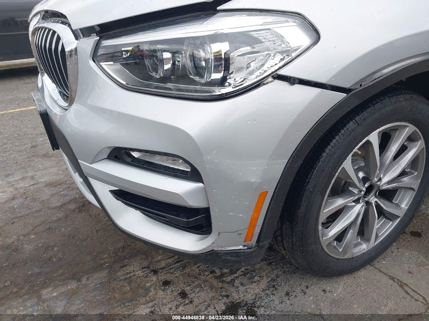 2018 BMW X3 auction photo 6