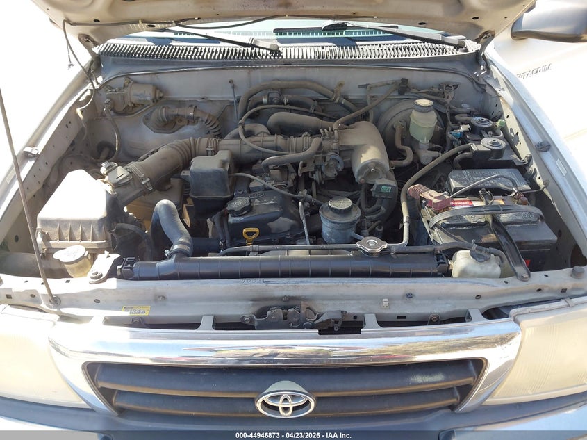 2000 Toyota Tacoma VIN: 5TENL42N0YZ713733 Lot: 44946873