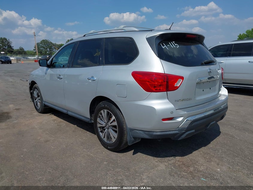 2017 Nissan Pathfinder Sv