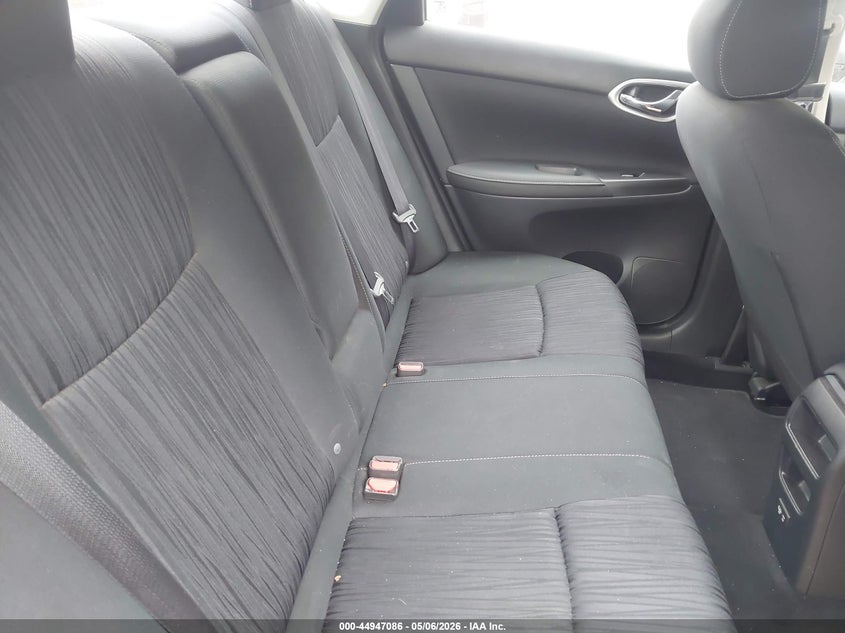 VIN 3N1AB7AP7KY300133 2019 NISSAN SENTRA SV