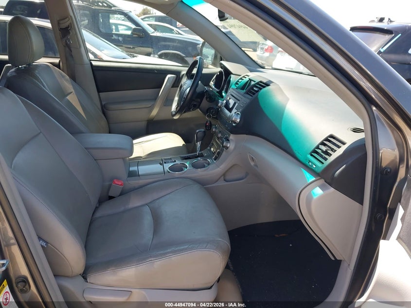 2012 Toyota Highlander Se