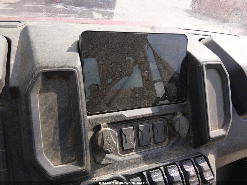 CFMOTO UFORCE 2025