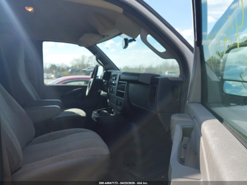 2018 GMC Savana 2500 Work Van