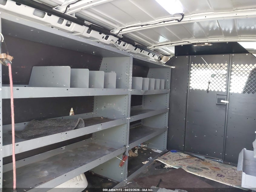 2018 GMC Savana 2500 Work Van VIN: 1GTW7AFP9J1275233 Lot: 44947173