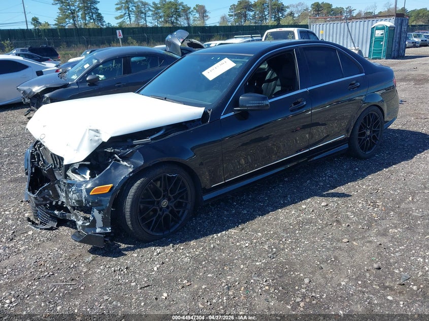 2013 Mercedes-Benz C 300 Luxury 4Matic/Sport 4Matic