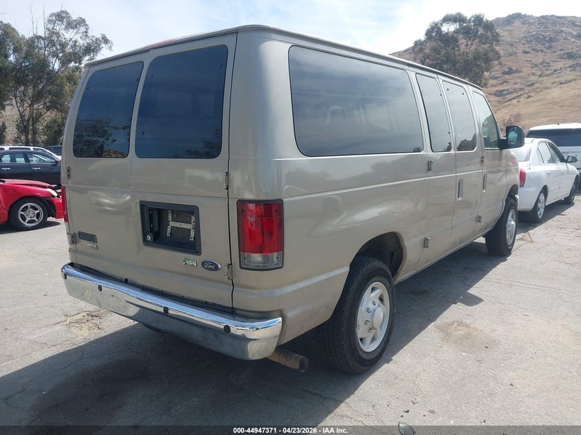 2011 Ford E-350 Super Duty Xlt