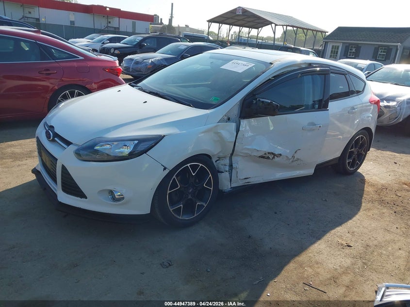 2013 Ford Focus Se 1FADP3K22DL360118 photo 1