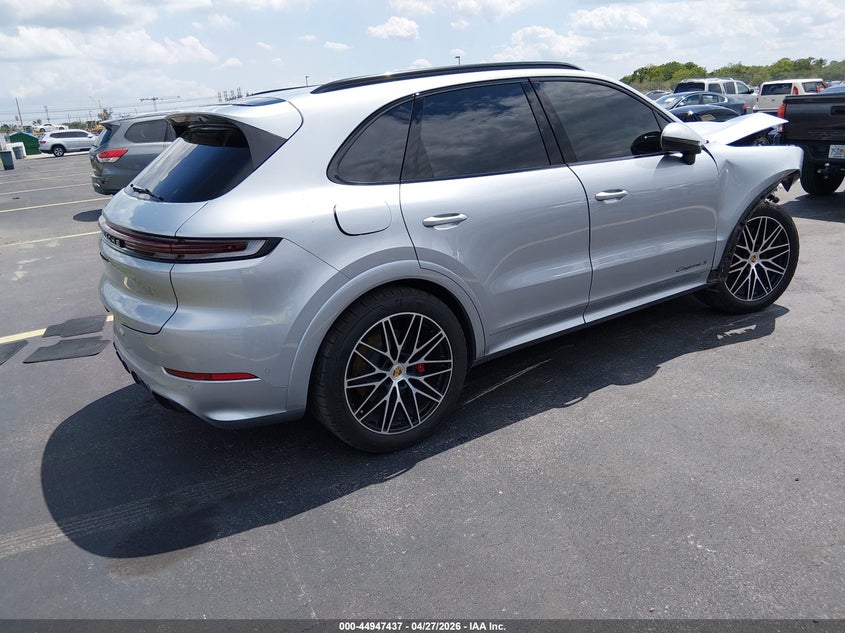 Vin: wp1al2ay5rda35472, lot: 45444832, porsche cayenne s 20244
