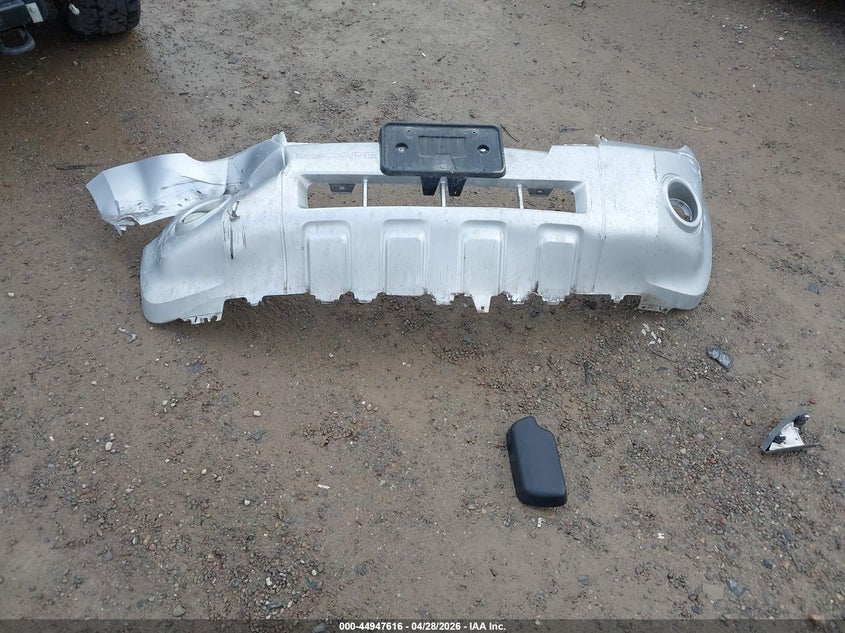 1FMCU9DG2AKC96475 2010 Ford Escape 3.0 Xlt silver