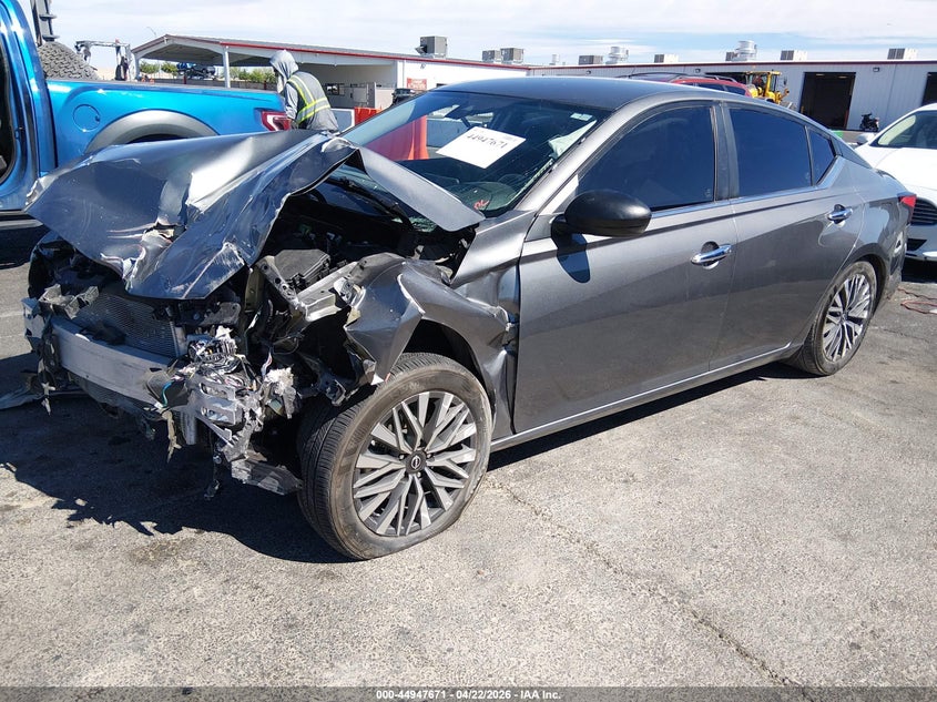 2024 Nissan Altima Sv Fwd
