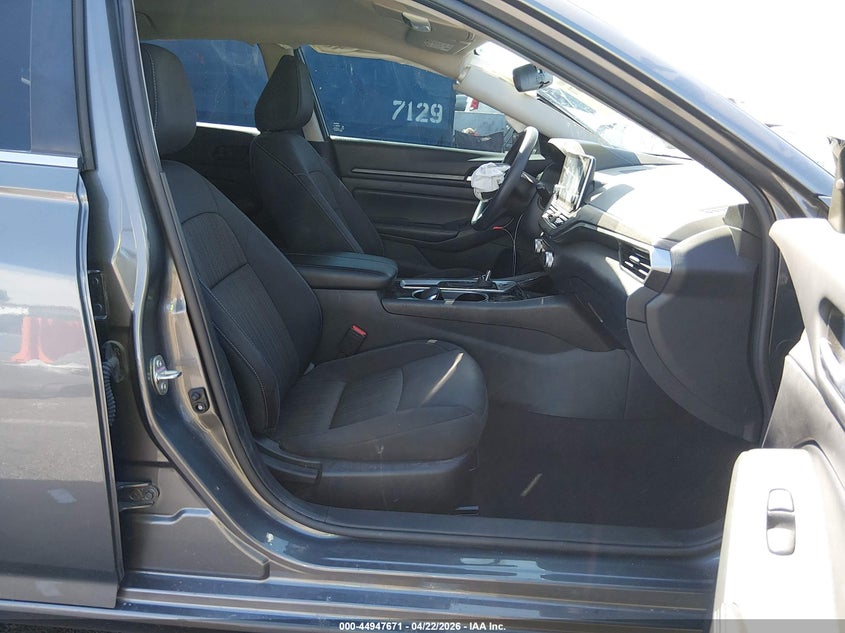 2024 Nissan Altima Sv Fwd
