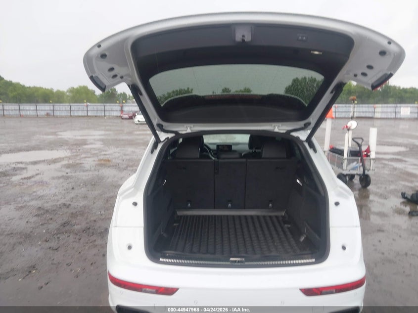 2019 Audi Sq5 3.0T Premium VIN: WA1B4AFY6K2096170 Lot: 44947968