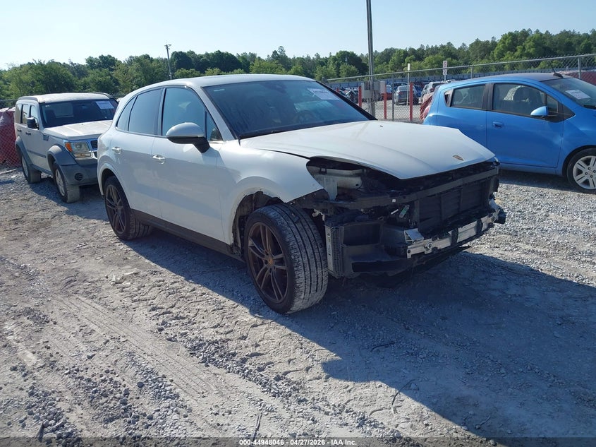 2019 PORSCHE CAYENNE S