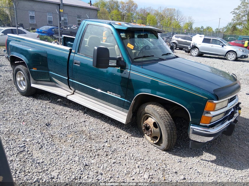 1995 CHEVROLET GMT-400 auction photo 1