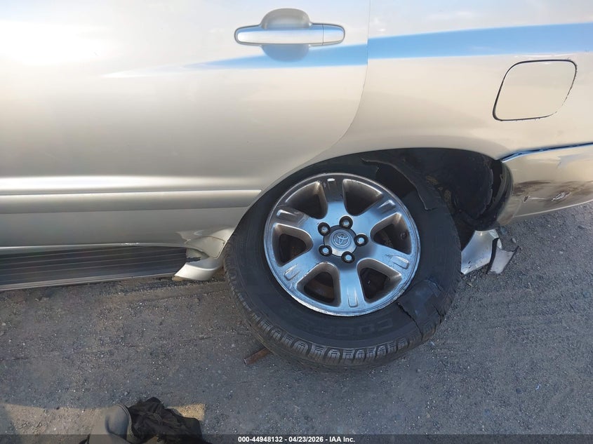 2005 Toyota Highlander V6 VIN: JTEEP21AX50102817 Lot: 44948132