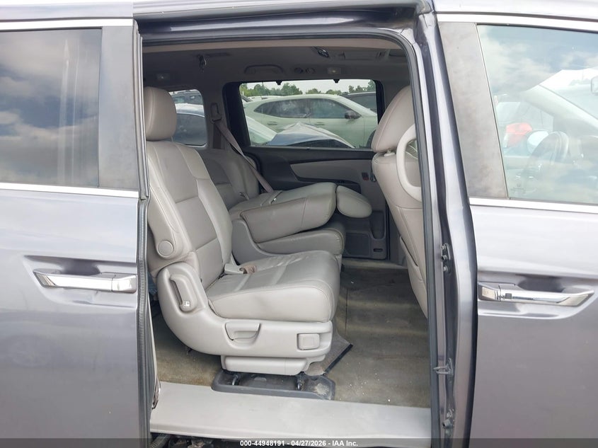 2015 HONDA ODYSSEY auction photo 8