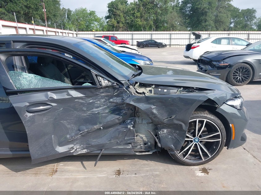 2023 BMW 330E auction photo 6