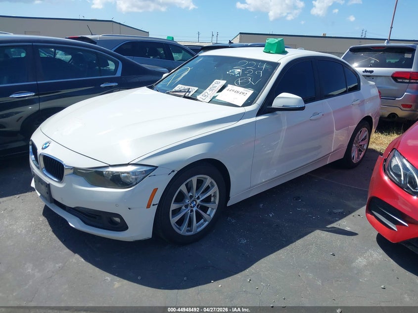Vin: wba8a9c51gk618824, lot: 45445888, bmw 320i 20162