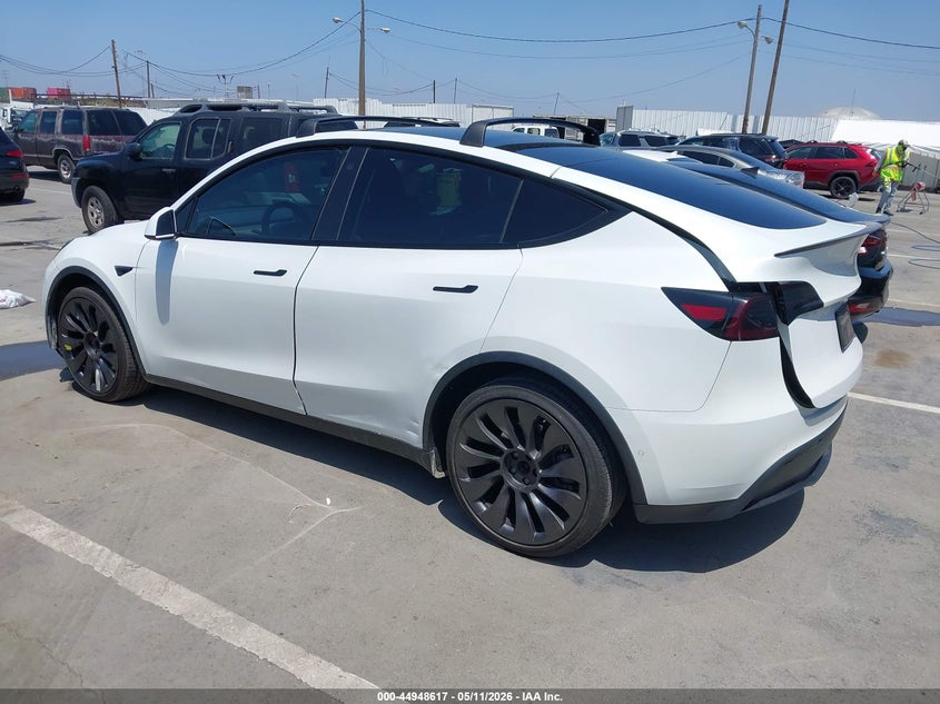 Vin: 5yjygdee2mf097364, lot: 45446013, tesla model y long range dual motor all-wheel drive 20213
