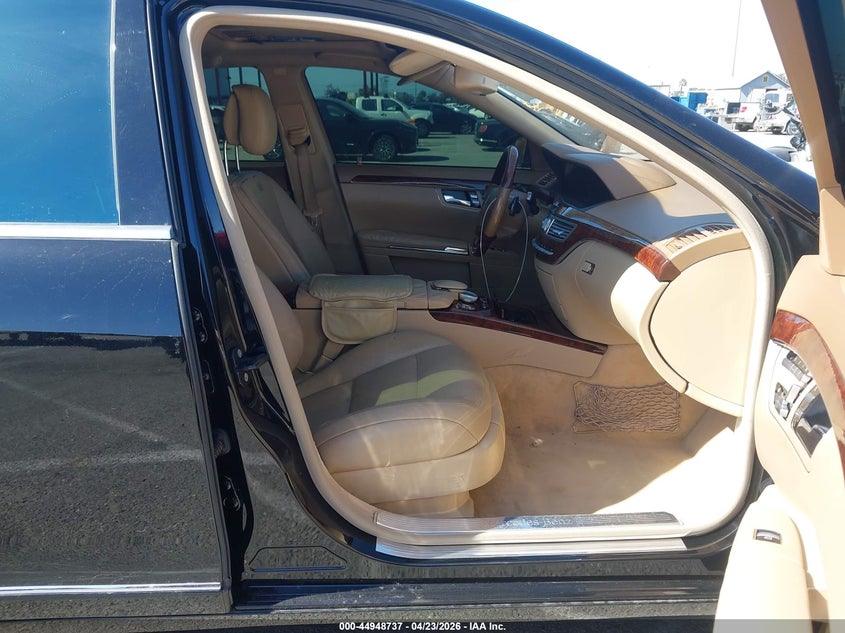 2010 Mercedes-Benz S 550