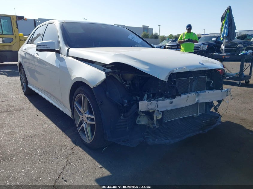 MERCEDES-BENZ E 350 2015. Lot# 44948872. VIN WDDHF5KB9FB119939. Photo 1